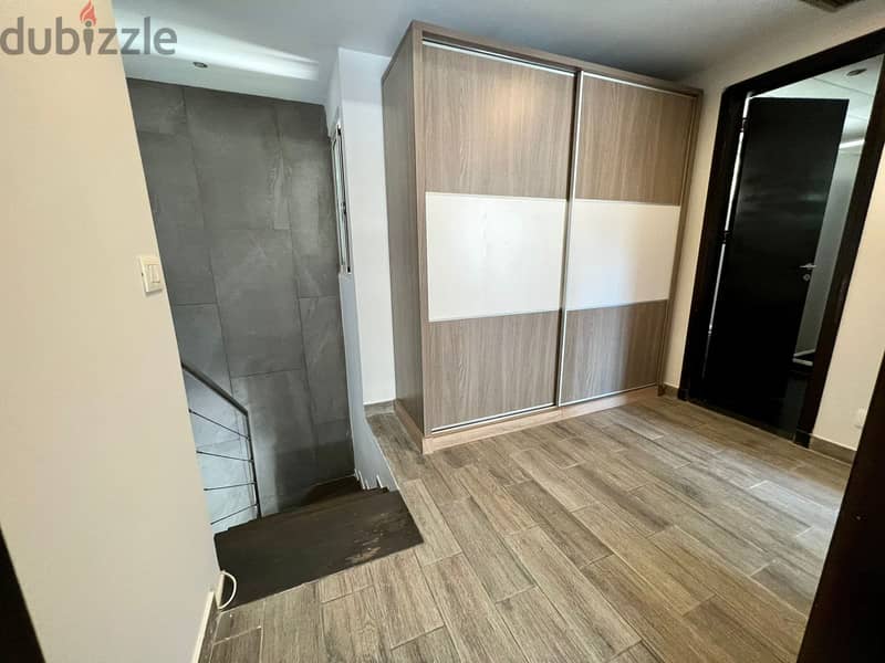 RA24-3662 Spacious Duplex 250 m2 for Sale in Hamra 3