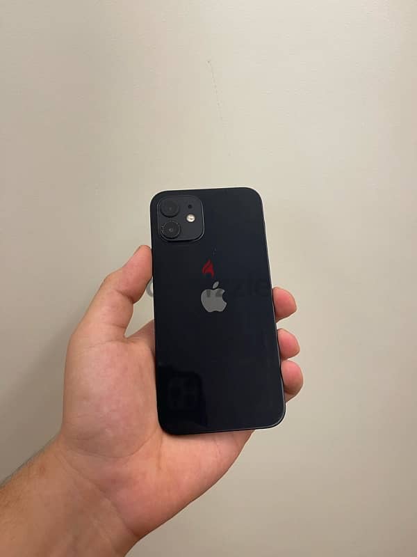 iphone 12 / black color 1