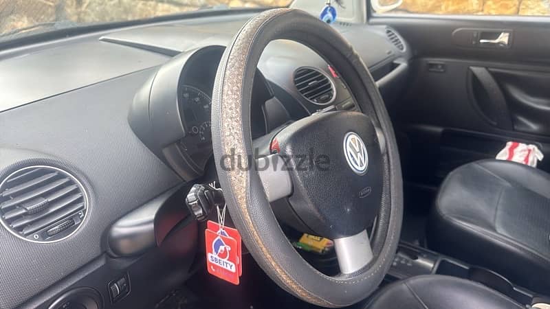 Volkswagen New Beetle 2010 5