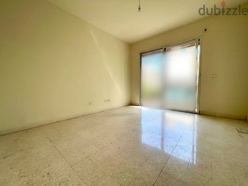 JH24-3666 Office 250m for rent in Achrafieh, $ 1,500 cash 5