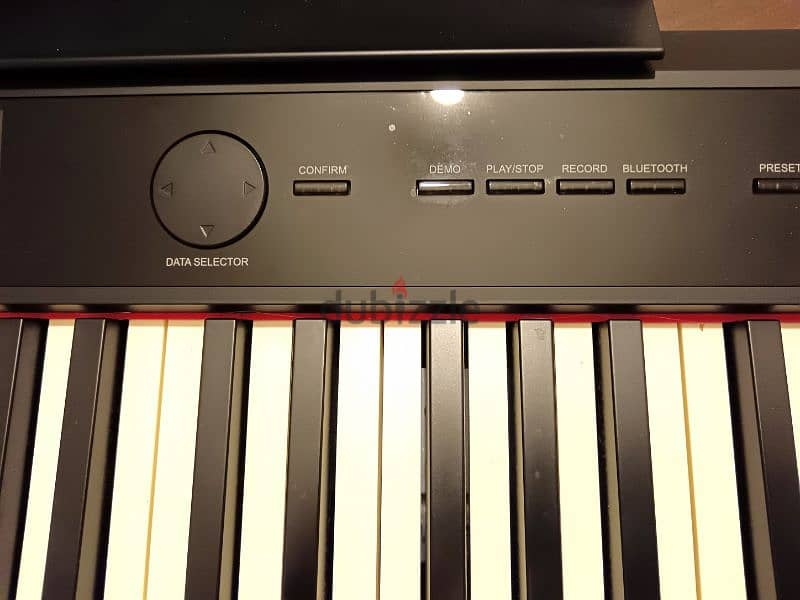 electric piano brand new with certificate 7