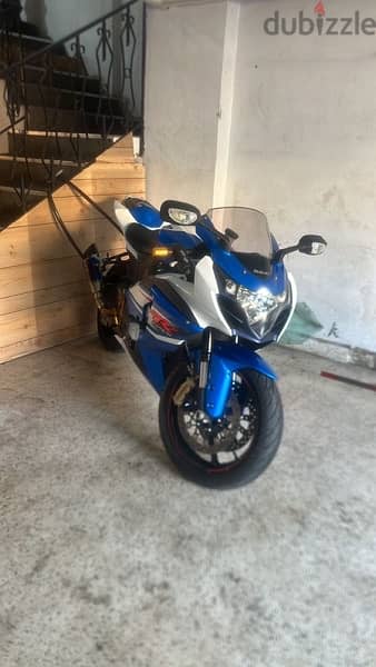 GSX-R1000 8