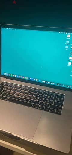 Macbook pro 2017 touch bar 0