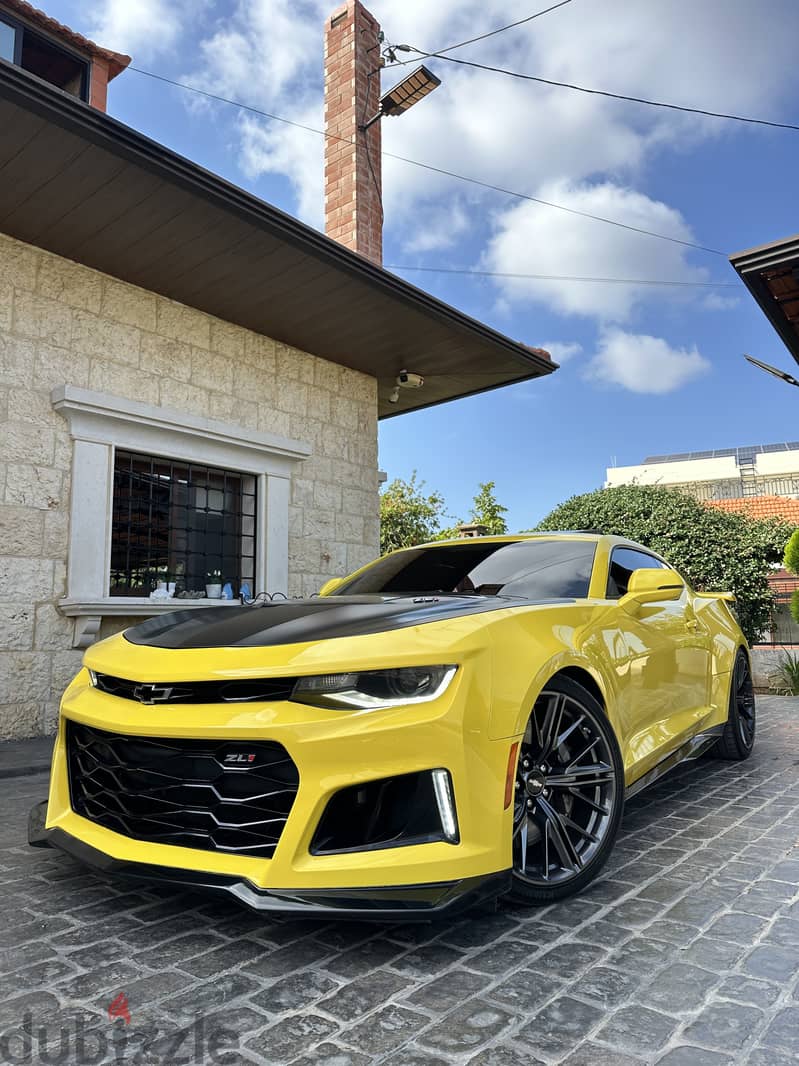 The one & only BRIGHT YELLOW CAMARO ZL1 in Lebanon !!!!!! 650HP 3