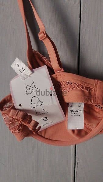 Bra 75C 2