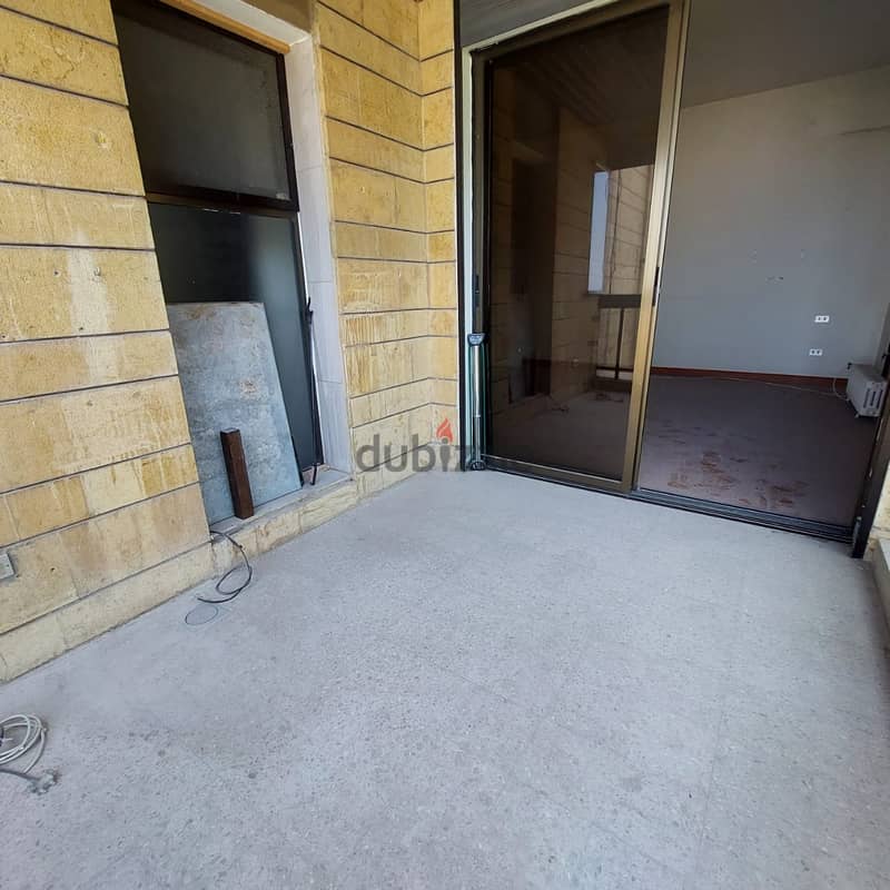 Spacious apartment in Rabieh for sale شقة واسعة في الرابية للبيع 0