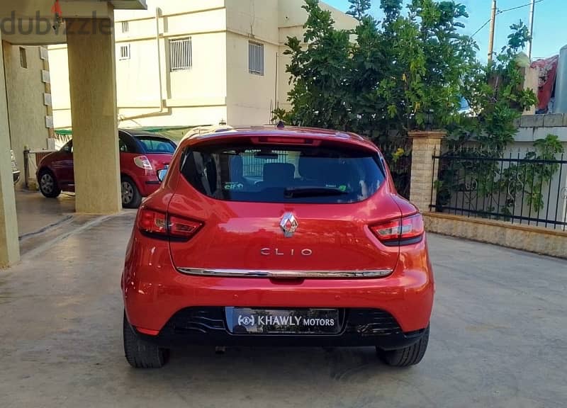 Renault Clio Bassoul & Hneine one owner 3