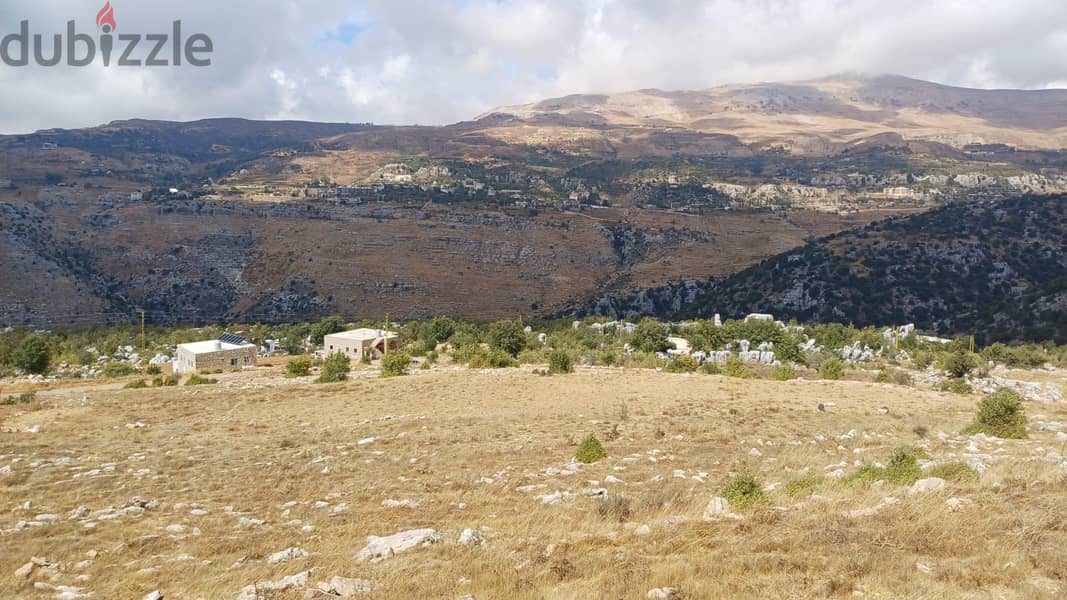 Land for sale in Tarchich ارض للبيع في ترشيش 3