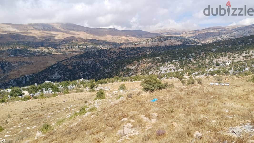 Land for sale in Tarchich ارض للبيع في ترشيش 2