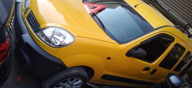 Renault Kangoo 2008 4×4 1.6 اجنبي بدون اي حوادث غير مستعمل تحت الفحص