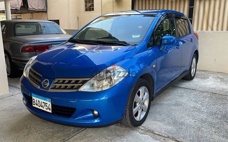 Nissan Tiida 2009 1