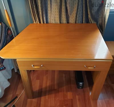 Office Desk for sale - مكتب للبيع