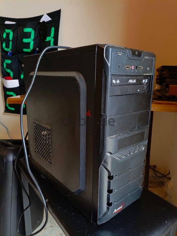 Asus desktop.  High specs 0