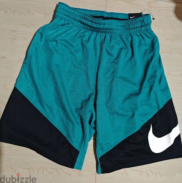 new Nike short size M original 0