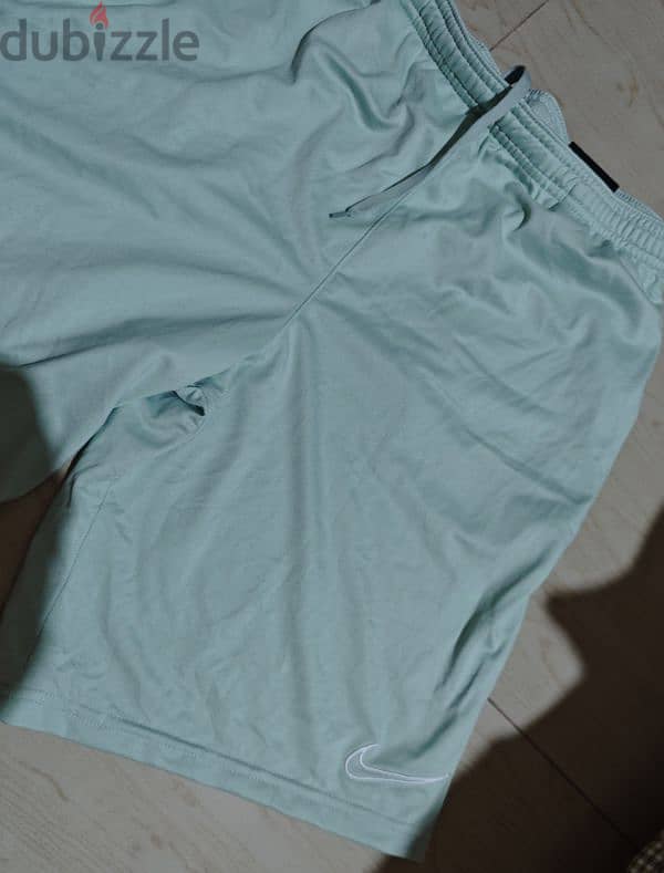 new nike short M size original 1