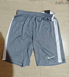 nike short original size M 0