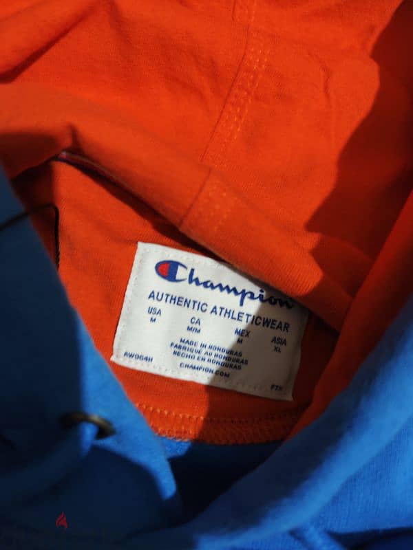 new champion hoodie size M, L 2