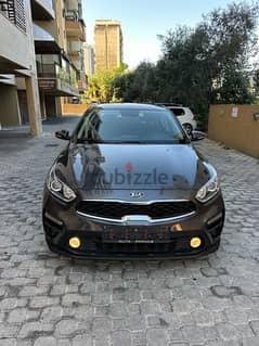 Kia Cerato 2019 gray on black (company source-36000 km) 0