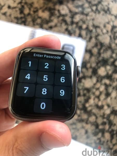 Apple Watch series 4 44mm 4