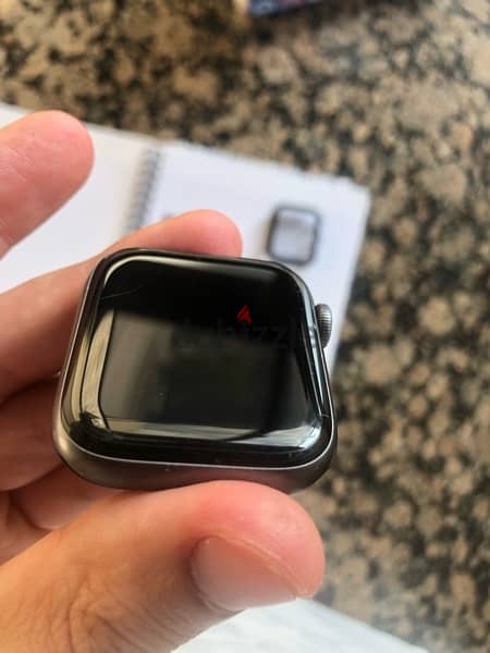 Apple Watch series 4 44mm 5