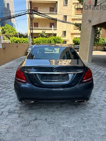 Mercedes C 300 AMG-line 4matic 2016 dark gray on black (clean carfax) 5