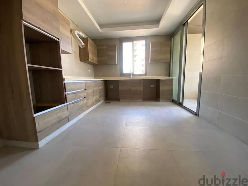 Apartment For Sale In Rawche شقة للبيع في الروشة 6