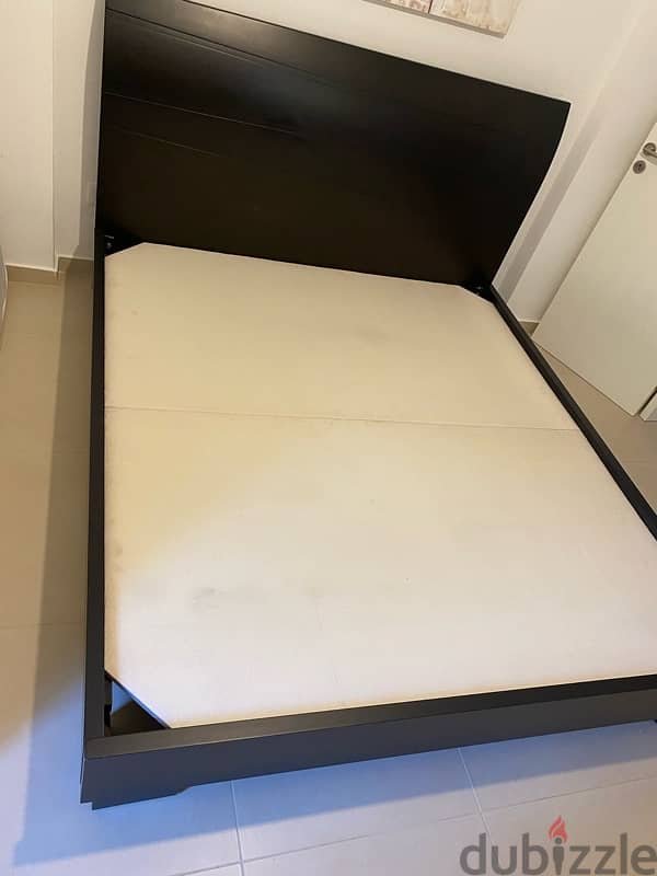 bedroom with 5 pieces in Super condition 3