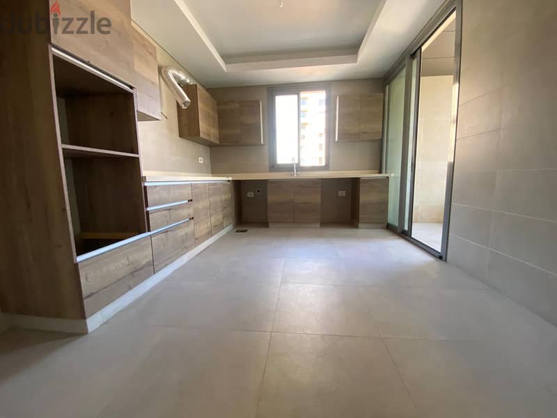 Apartment For Sale In Rawche شقة للبيع في الروشة 6