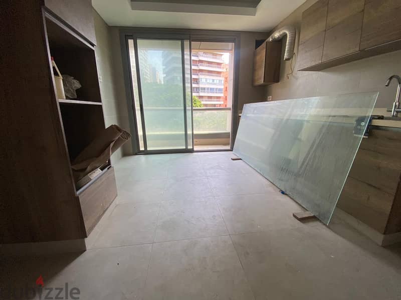 Apartment For Sale In Rawche شقة للبيع في الروشة 1