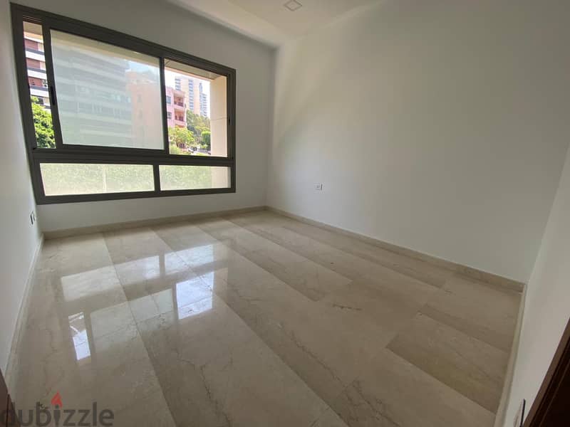 Apartment For Sale In Rawche شقة للبيع في الروشة 17