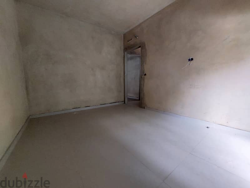 Apartment for sale in Ain Alaq شقة للبيع في عين علق 4