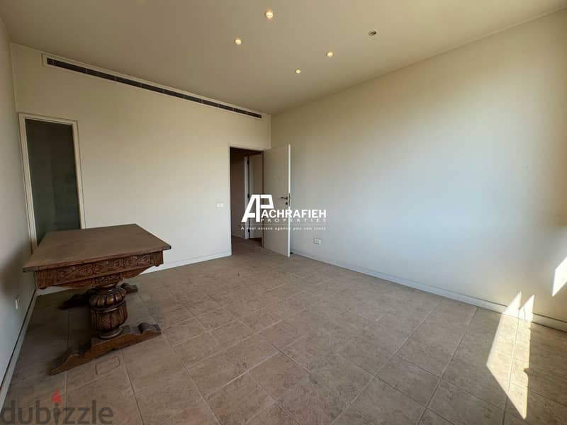 Office for Rent In Achrafieh - مكتب للإجار في الأشرفية 4