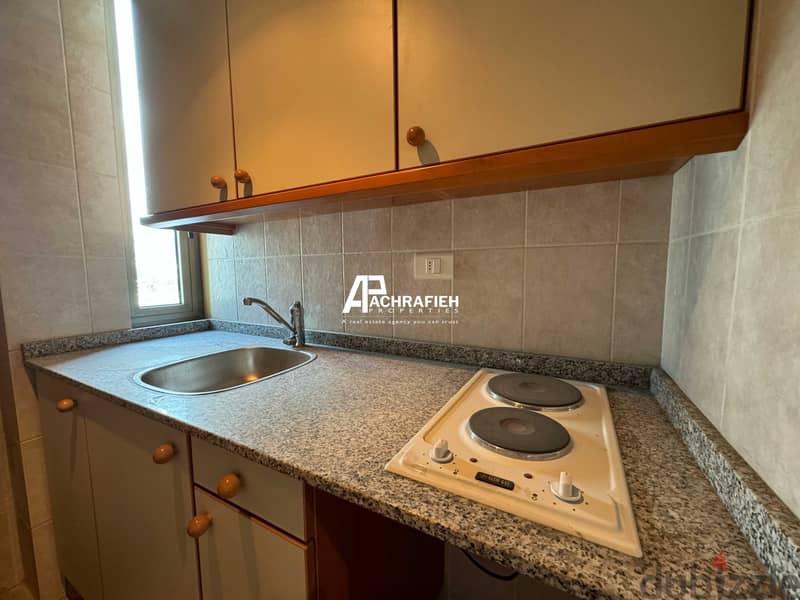 Office for Rent In Achrafieh - مكتب للإجار في الأشرفية 9