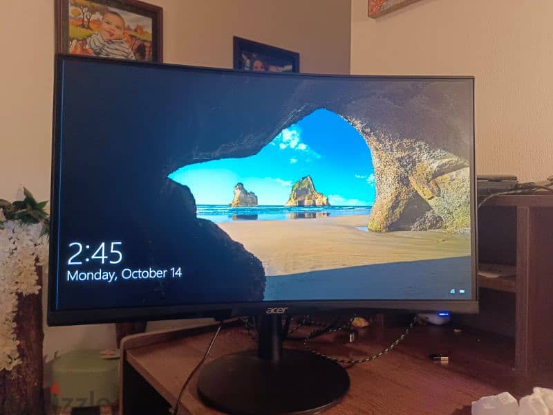 180 hz 4k 24 inch 1 mls respons time and curved screen 2