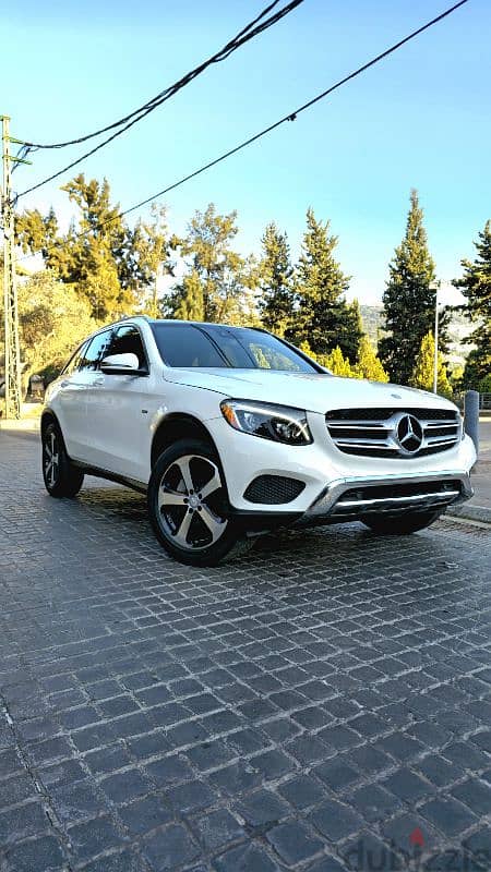 Mercedes-Benz GLC-Class 2016 CLEAN CARFAX 1