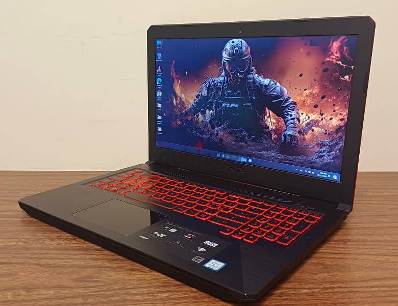 ASUS TUF GAMING - 4 GB VGA NVIDIA GTX 1050 - 16 GB RAM - 15.6" FHD 1