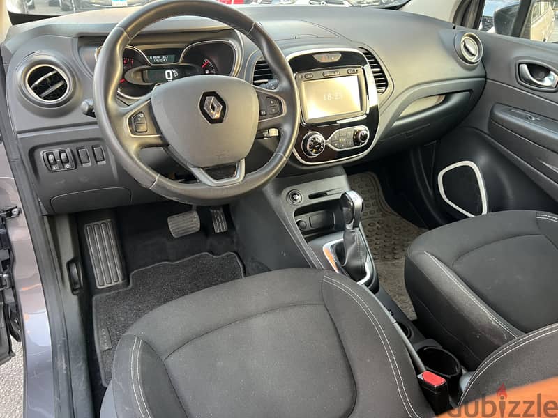 Renault Captur One owner 54k kms 6