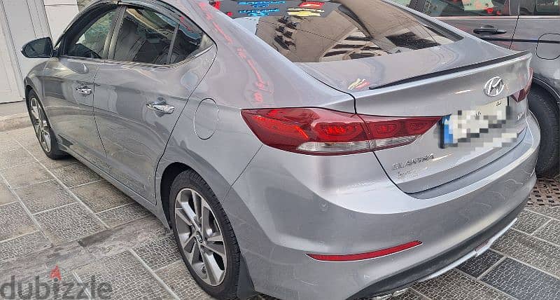 Hyundai Elantra 2017 1