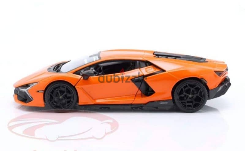 Lamborghini Revuelto (2023) diecast car model 1:24 3