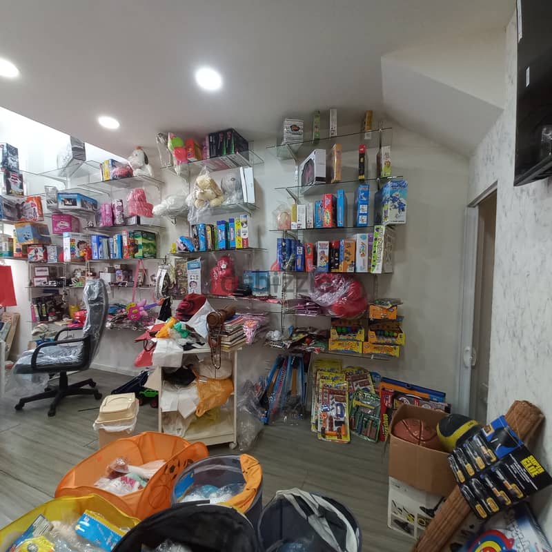 Shop with mezannine in Zalka for rent محل تجاري مع ميزانين في الزلقا 4