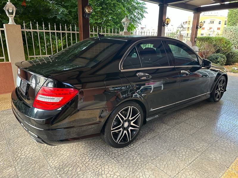 Mercedes-Benz C350/2014 3