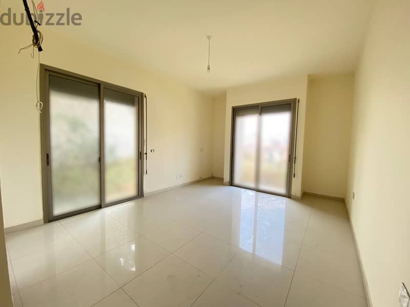 Apartment for sale in Dbayeh شقة للبيع في ضبية 4