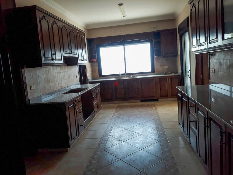 300 SQM Apartment in Daher El Souwan + Sea & Mountain View & Garden 2