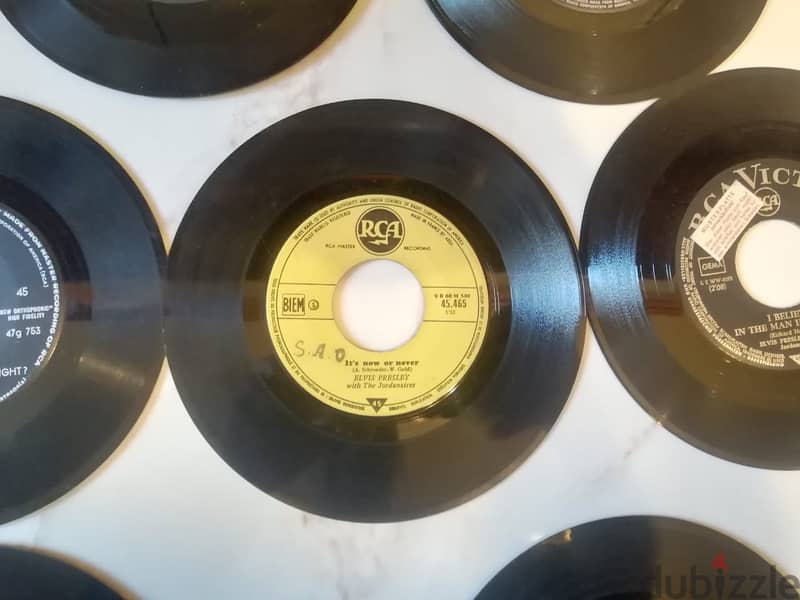 Elvis Presley 7 45t 7" vinyl collection sold together in v g cond 1