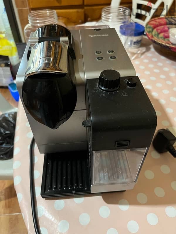 nespresso cappucino machine 1