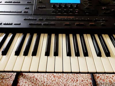 بيانو رولاند الايطالي   جي ٨٠٠  Roland G 800