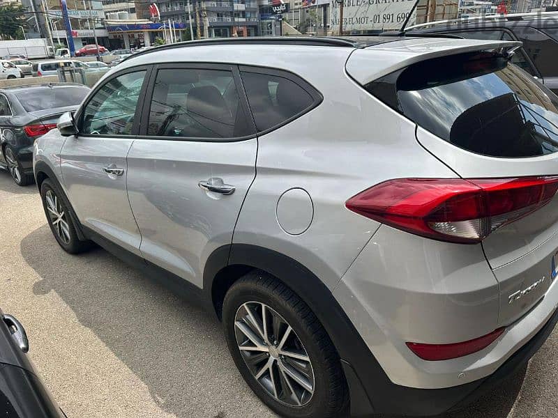 Hyundai Tucson 2017 1