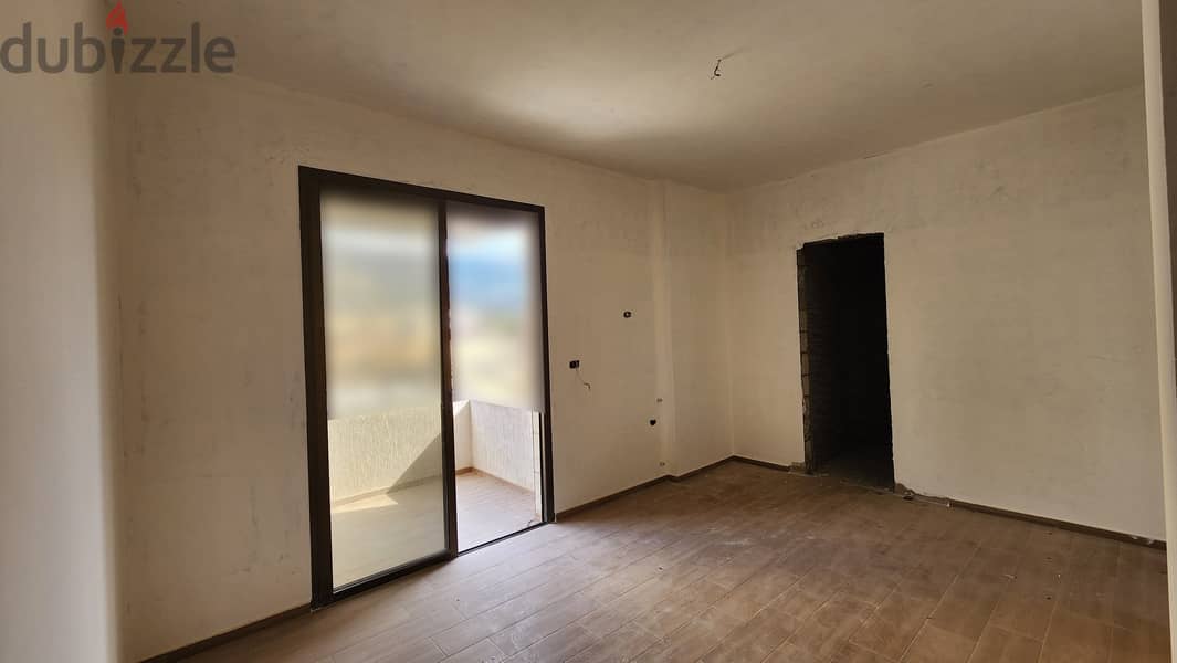 Apartment For Sale in Betchay شقة للبيع في بتشاي 6