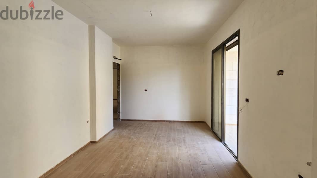 Apartment For Sale in Betchay شقة للبيع في بتشاي 8