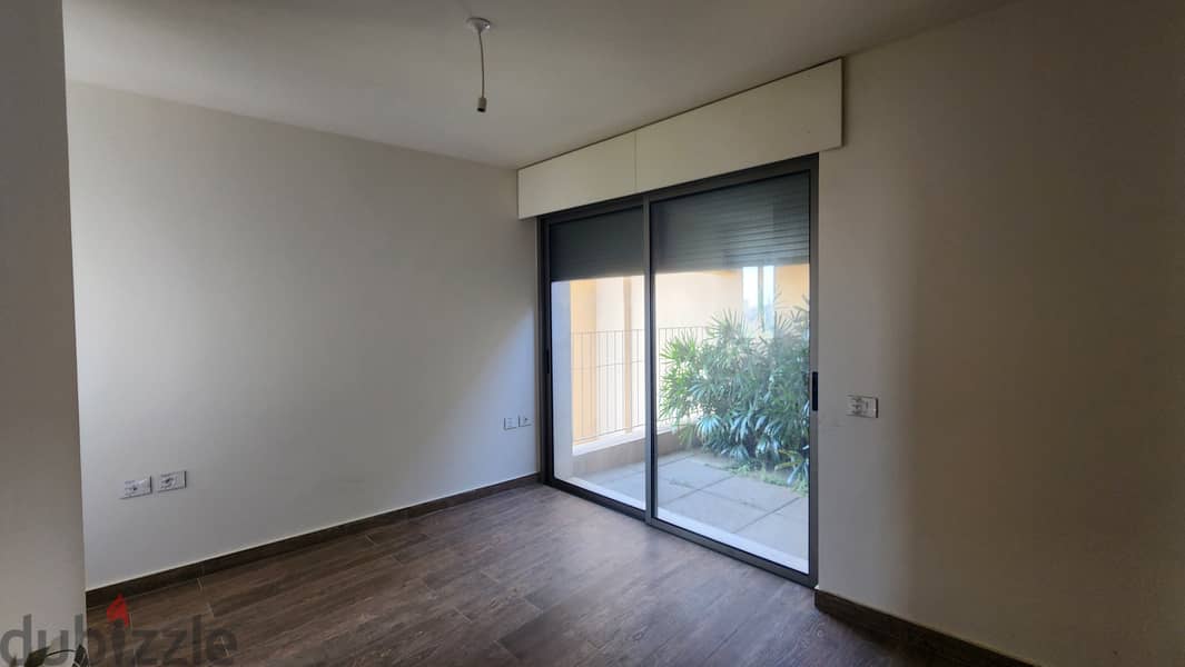 Apartment for sale in Louaizeh شقة للبيع في منطقة الويزه 12